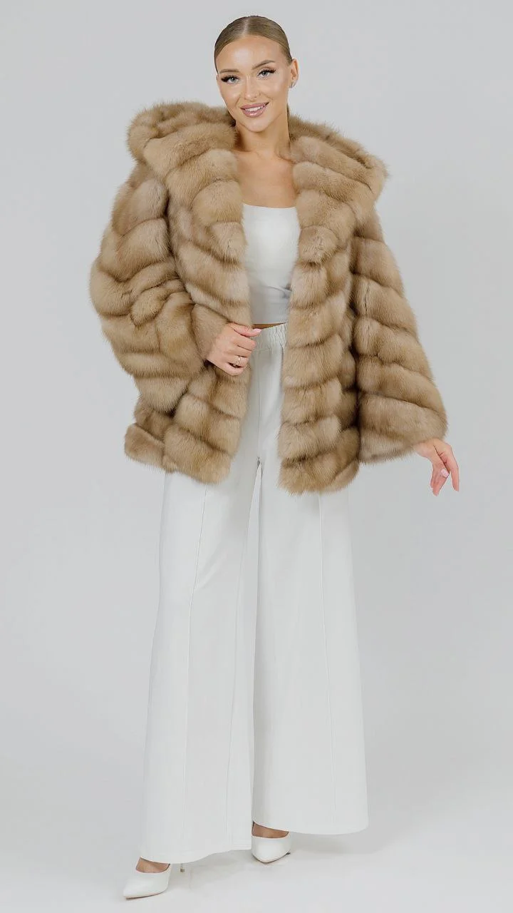 Полушубок из меха куницы Tortora с капюшоном - фото №2